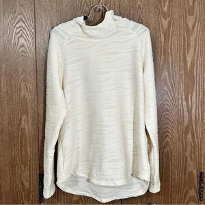 MTA Sports NWT Women XL Cream Colored Long Sleeve Ruffled Workout Shirt Pullover